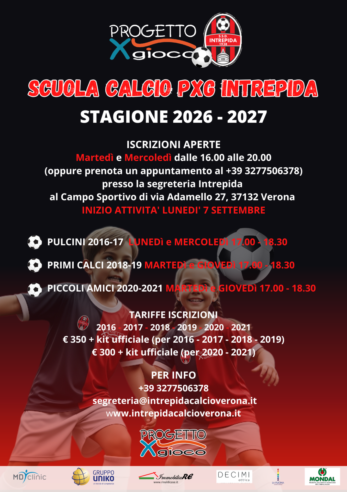 Locandina iscrizioni scuola calcio PXG Interpida con palloni, loghi e bambini in maglie rosse, testo su date.